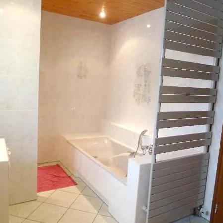 à Avec Vue Sur Jardin Epfig