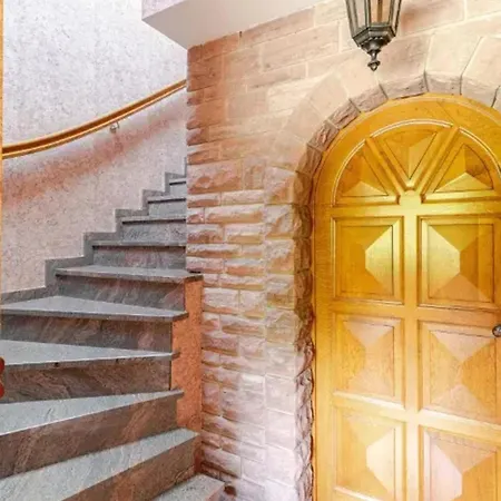 à Avec Vue Sur Jardin *